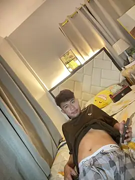 asiantwink0000 online show from January 14, 2026, 9:35 am