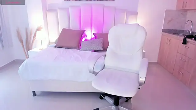 Snapshot of Athenea_sweet_ chatting on February 26, 2026, 8:42 pm Athenea sweet online show from February 26, 2026, 8:42 pm