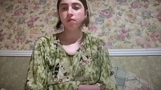Aphr0ditee online show from July 17, 2026, 6:49 pm