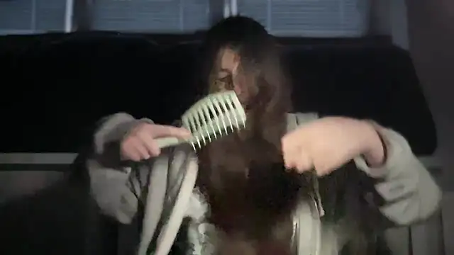 Snapshot of Aphr0ditee chatting on January 18, 2026, 1:47 pm Aphr0ditee online show from January 18, 2026, 1:47 pm