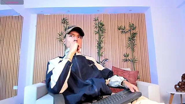 Bastthianxxx online show from December 16, 2025, 7:07 pm