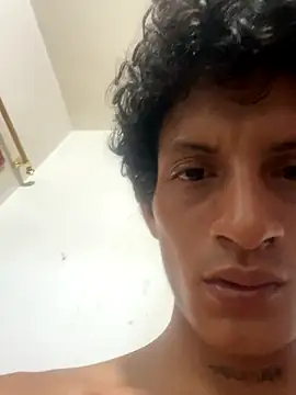 Snapshot of Danielo369 chatting on November 27, 2025, 8:20 pm Danielo369 online show from November 27, 2025, 8:20 pm