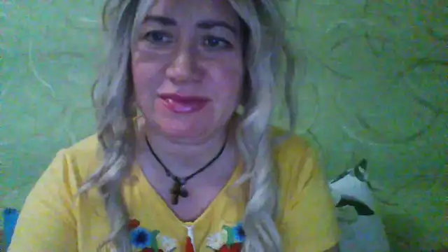 Snapshot of ClaireShannon chatting on January 5, 2026, 6:22 pm ClaireShannon online show from January 5, 2026, 6:22 pm