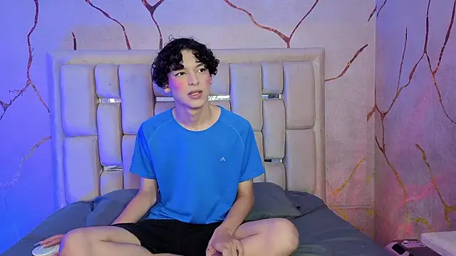 SthepanodiMonaco online show from March 28, 2026, 3:18 am