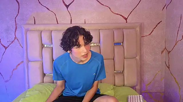 SthepanodiMonaco online show from March 21, 2026, 3:19 am