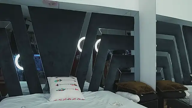 Snapshot of Kassandra_xxx chatting on February 17, 2026, 9:23 pm Kassandra xxx online show from February 17, 2026, 9:23 pm