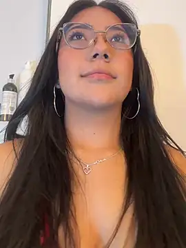 Snapshot of Dafne_se chatting on February 3, 2026, 2:53 am Dafne se online show from February 3, 2026, 2:53 am