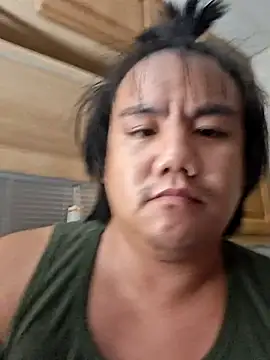 Snapshot of Spunpersuasion chatting on November 28, 2025, 10:15 am Spunpersuasion online show from November 28, 2025, 10:15 am