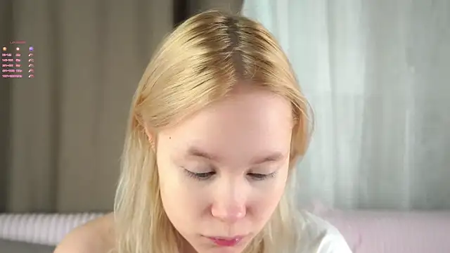 AunclreaVache online show from April 17, 2026, 3:09 am