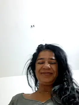 Snapshot of sweetCatallina chatting on March 17, 2026, 10:40 am sweetCatallina online show from March 17, 2026, 10:40 am