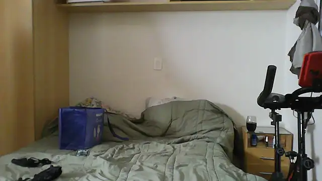 Snapshot of GabriellaManhas chatting on February 19, 2026, 4:53 am GabriellaManhas online show from February 19, 2026, 4:53 am