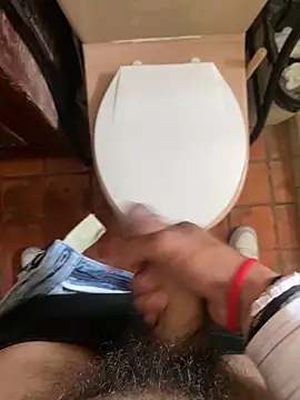 Snapshot of Dhg94 chatting on April 17, 2026, 5:16 pm Dhg94 online show from April 17, 2026, 5:16 pm