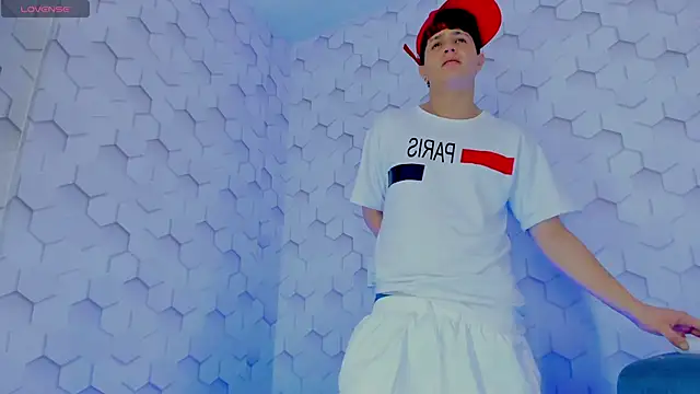 Masterhades666 online show from November 28, 2025, 5:07 am