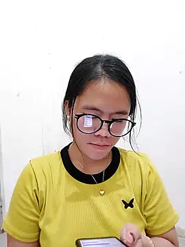 Snapshot of xxdreamgirl69 chatting on February 23, 2026, 1:12 pm xxdreamgirl69 online show from February 23, 2026, 1:12 pm