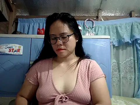xxdreamgirl69 online show from July 18, 2026, 3:04 am