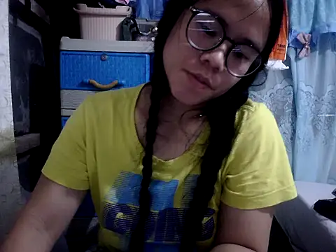 Snapshot of xxdreamgirl69 chatting on February 11, 2026, 1:27 am xxdreamgirl69 online show from February 11, 2026, 1:27 am