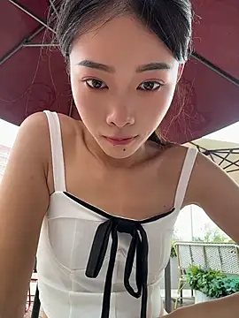 youyou-baby999 online show from July 1, 2026, 5:52 am