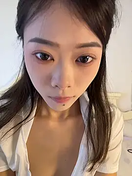 youyou-baby999 online show from July 10, 2026, 4:56 am