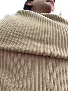 Snapshot of SofhiaTaylor chatting on February 9, 2026, 7:34 pm SofhiaTaylor online show from February 9, 2026, 7:34 pm