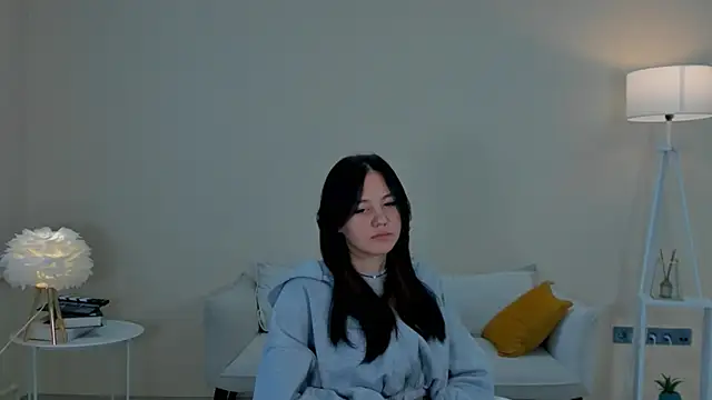 MyrtieSerisky online show from December 1, 2025, 9:21 am