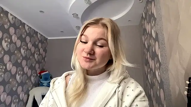 NicolleArrowsmith online show from February 23, 2026, 1:23 pm