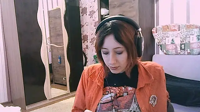 AmandaGimenez online show from December 1, 2025, 11:00 am