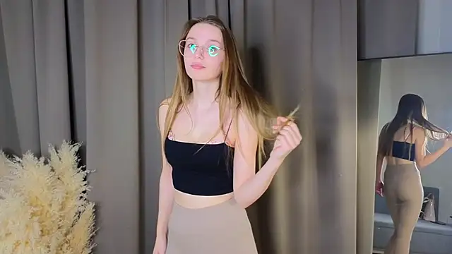 JaleesaIser online show from December 5, 2025, 1:16 am