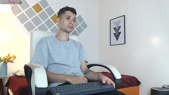 Snapshot of LucassSmith11 chatting on February 14, 2026, 6:52 pm LucassSmith11 online show from February 14, 2026, 6:52 pm