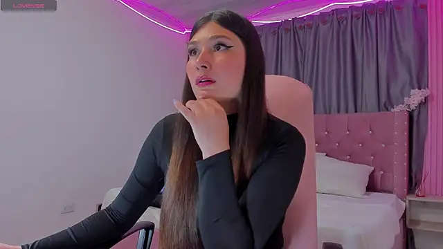 AngieG02  online show from January 8, 2026, 2:17 am