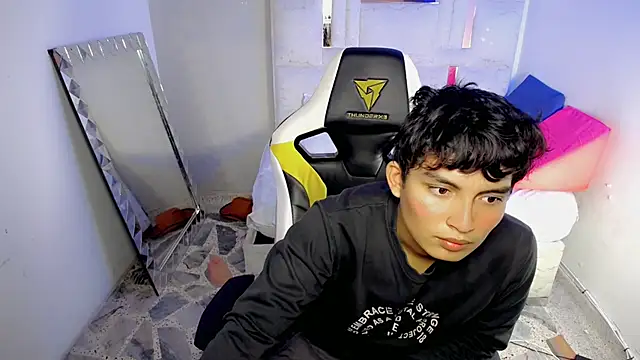 Green XoX online show from January 11, 2026, 1:51 pm