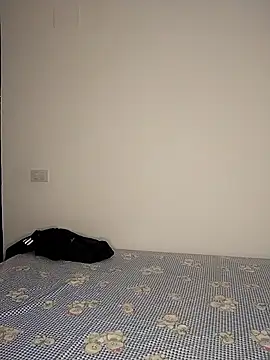 lolotheone online show from April 23, 2026, 1:46 pm