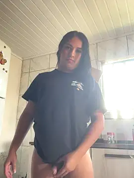 larysinha online show from December 2, 2025, 12:18 pm