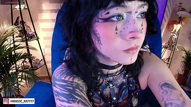 AryRousse online show from June 17, 2026, 2:44 am