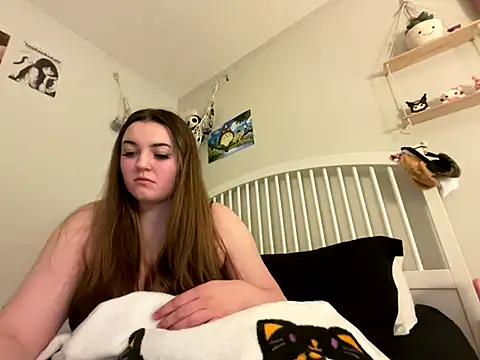 Snapshot of NiaElsien chatting on November 29, 2025, 1:39 am NiaElsien online show from November 29, 2025, 1:39 am