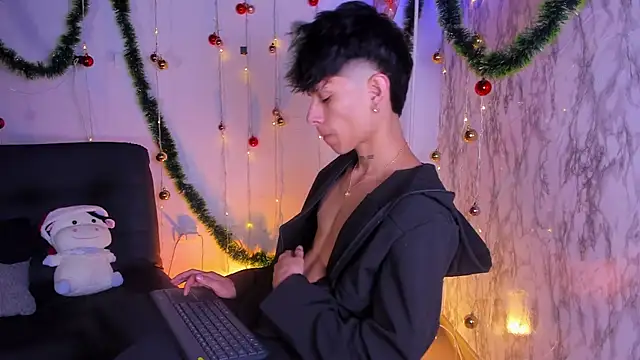 Jake beach  online show from December 22, 2025, 4:12 am