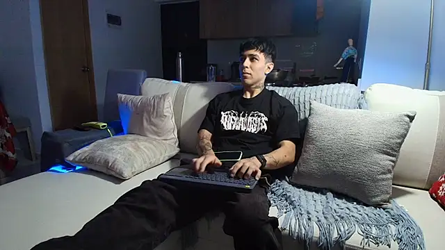 liorvante online show from January 12, 2026, 1:12 am