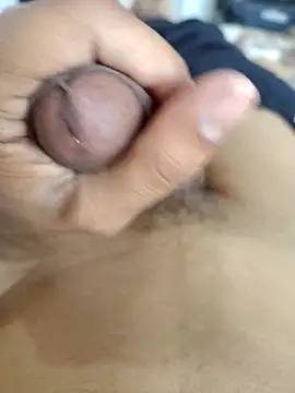 Snapshot of TwinklyBasket897 chatting on February 19, 2026, 4:20 am TwinklyBasket897 online show from February 19, 2026, 4:20 am