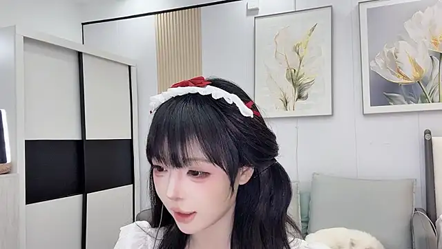 xiaoyu-8888 online show from February 9, 2026, 12:36 pm