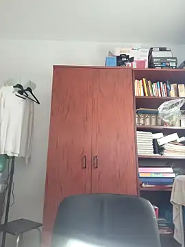 Snapshot of Sareyxon chatting on December 19, 2025, 9:55 am Sareyxon online show from December 19, 2025, 9:55 am