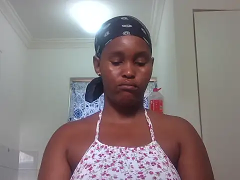 Snapshot of naughty_horny_bitch chatting on December 19, 2025, 11:01 am naughty horny bitch online show from December 19, 2025, 11:01 am