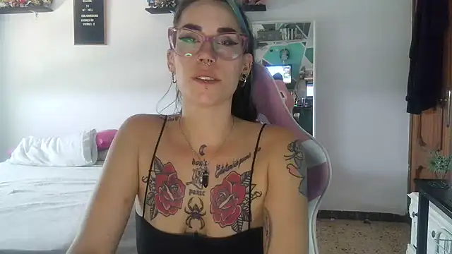 Snapshot of blackrose1997 chatting on July 20, 2026, 11:34 am blackrose1997 online show from July 20, 2026, 11:34 am