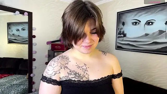 sophia loly online show from January 15, 2026, 9:34 am