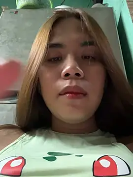 Margaux4U online show from April 13, 2026, 12:42 pm