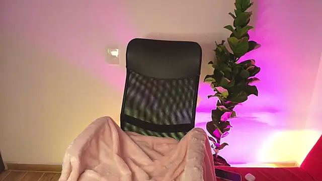 Julieta-8 online show from December 20, 2025, 3:20 am