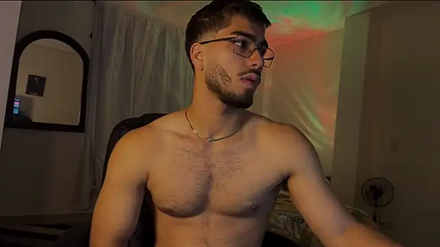 Franco banderas online show from April 7, 2026, 1:57 pm