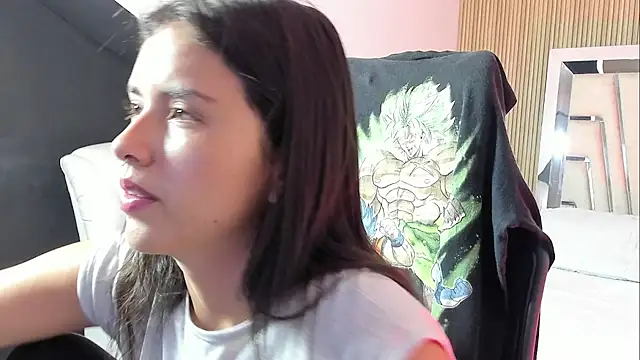 Cherrybombs  online show from April 18, 2026, 4:04 am