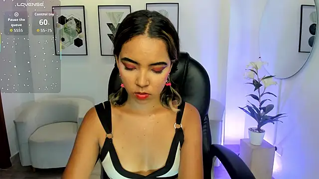 Snapshot of alana_martiins chatting on March 29, 2026, 7:37 pm alana martiins online show from March 29, 2026, 7:37 pm