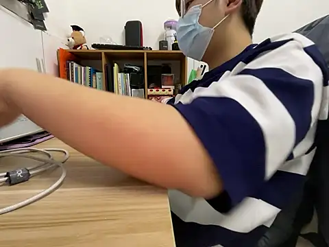 Snapshot of hiiiizzzz chatting on February 20, 2026, 10:28 am hiiiizzzz online show from February 20, 2026, 10:28 am