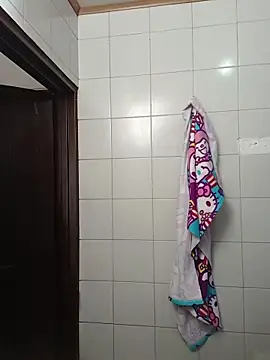 dakota021 online show from December 19, 2025, 7:05 pm