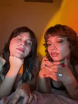 Snapshot of sarita_bibies19 chatting on December 16, 2025, 6:28 am sarita bibies19 online show from December 16, 2025, 6:28 am